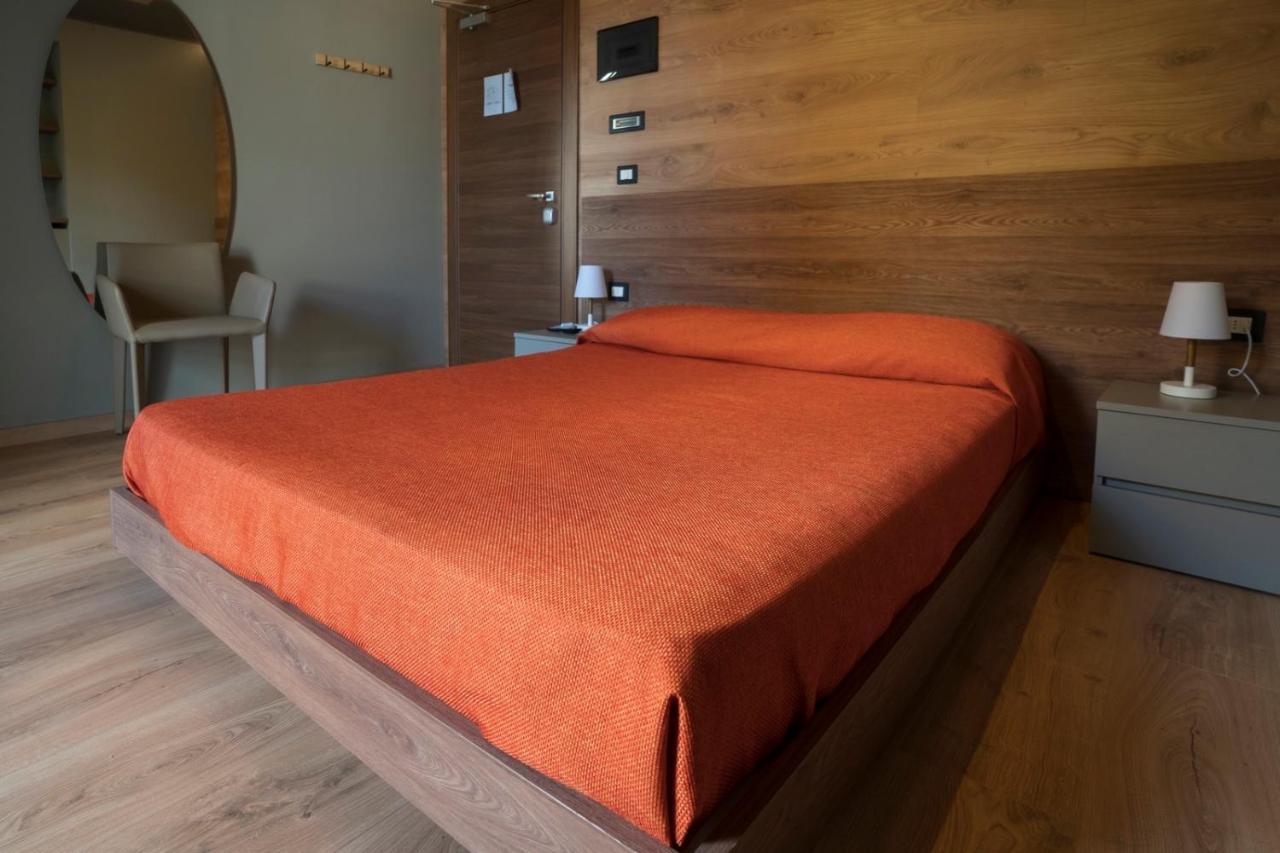 Albergo Ristorante Plaza Tornolo Экстерьер фото